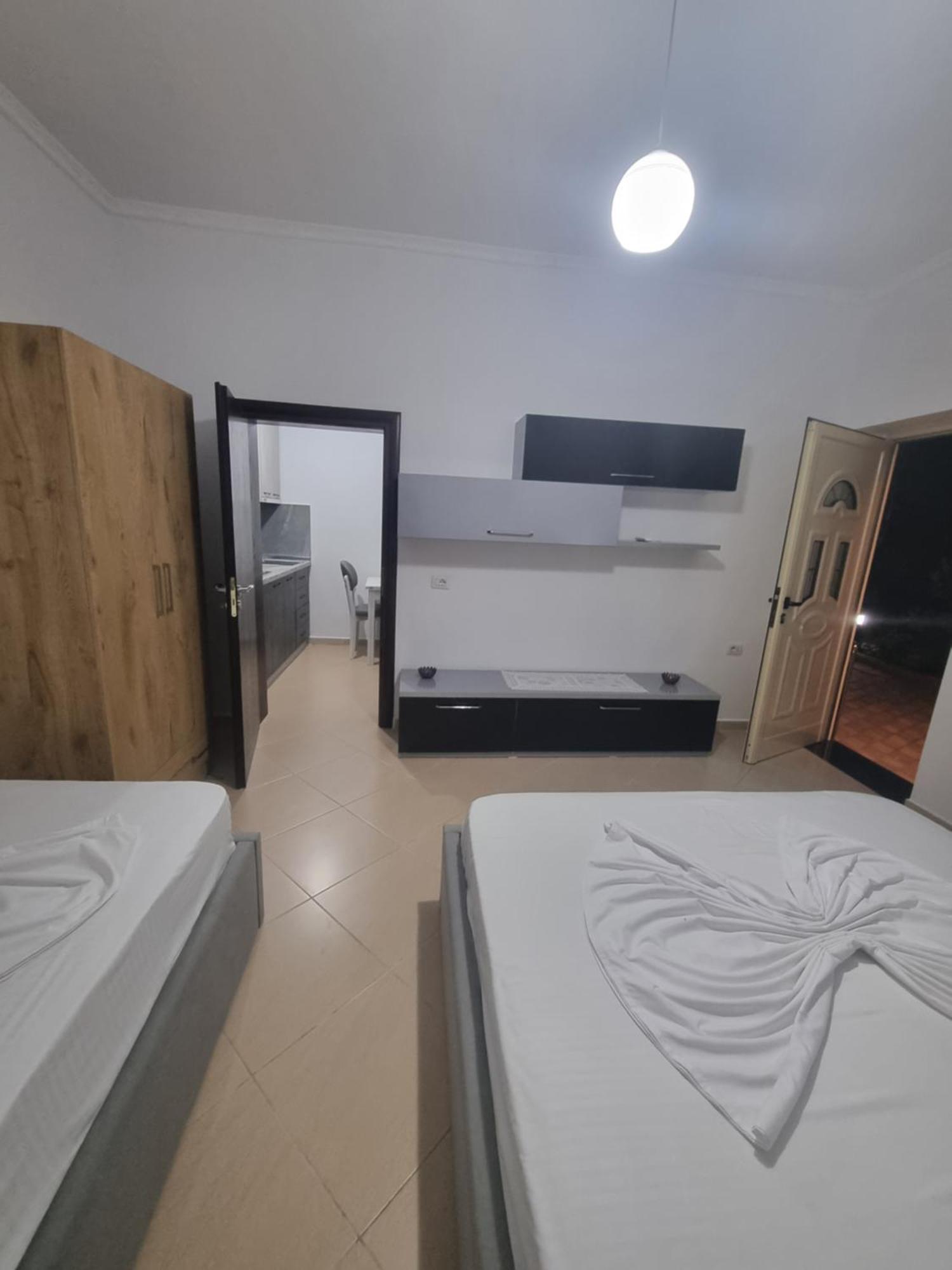 Vila Megi-Rent Room Vlora Szoba fotó