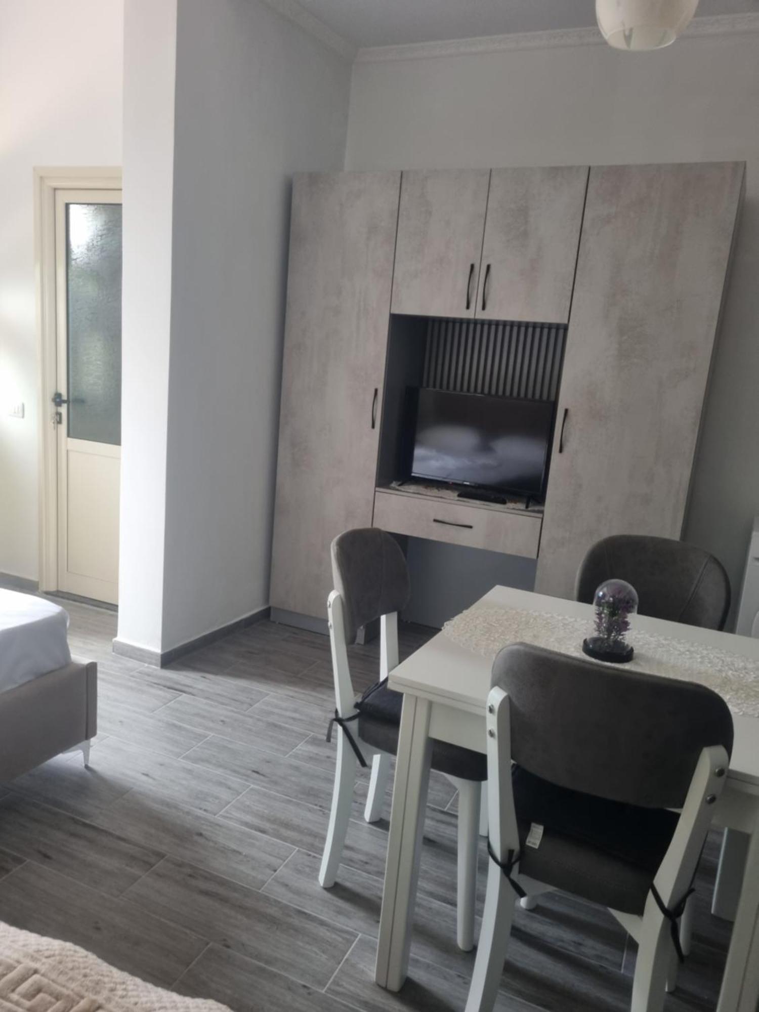 Vila Megi-Rent Room Vlora Szoba fotó