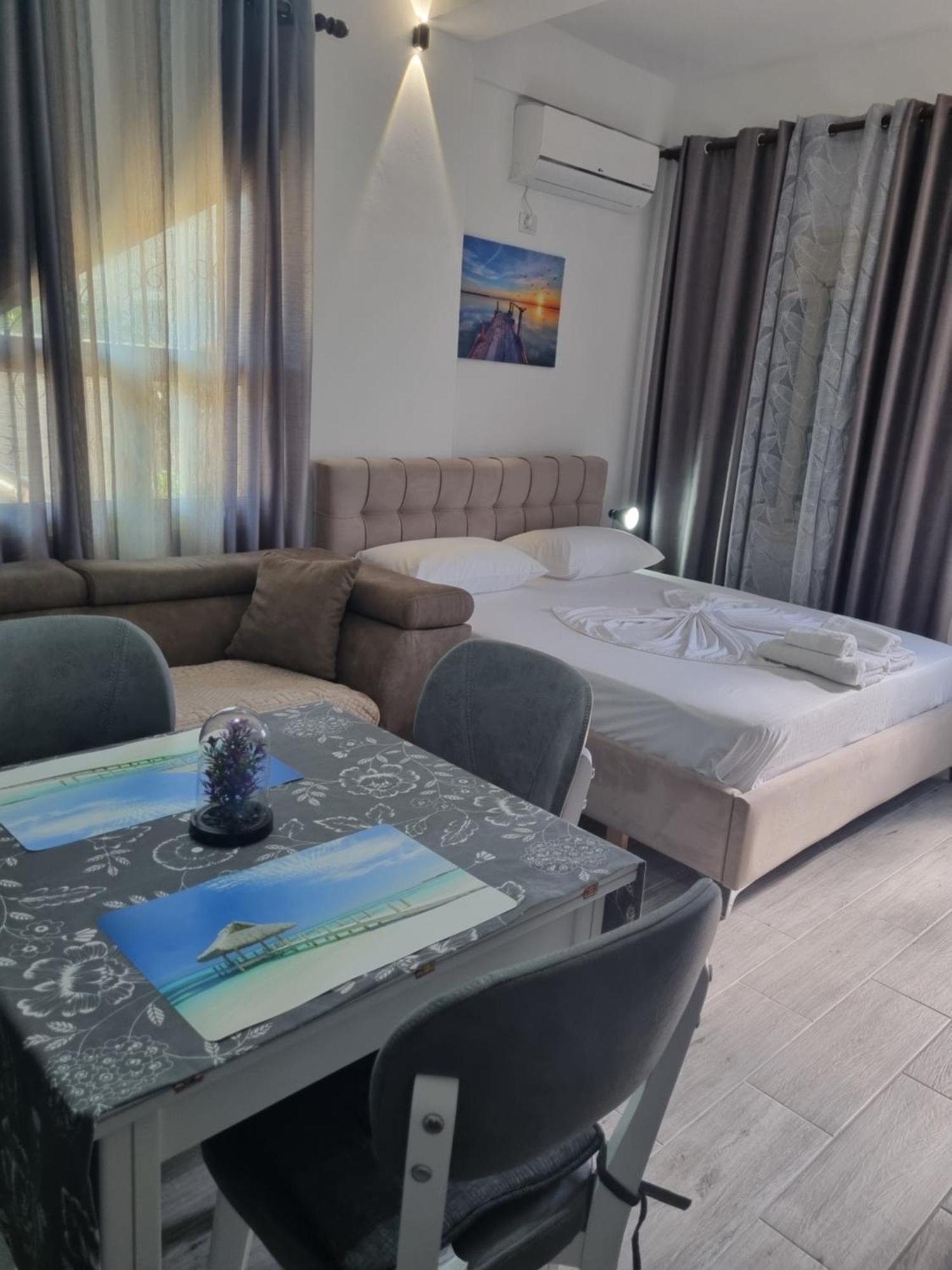 Vila Megi-Rent Room Vlora Kültér fotó