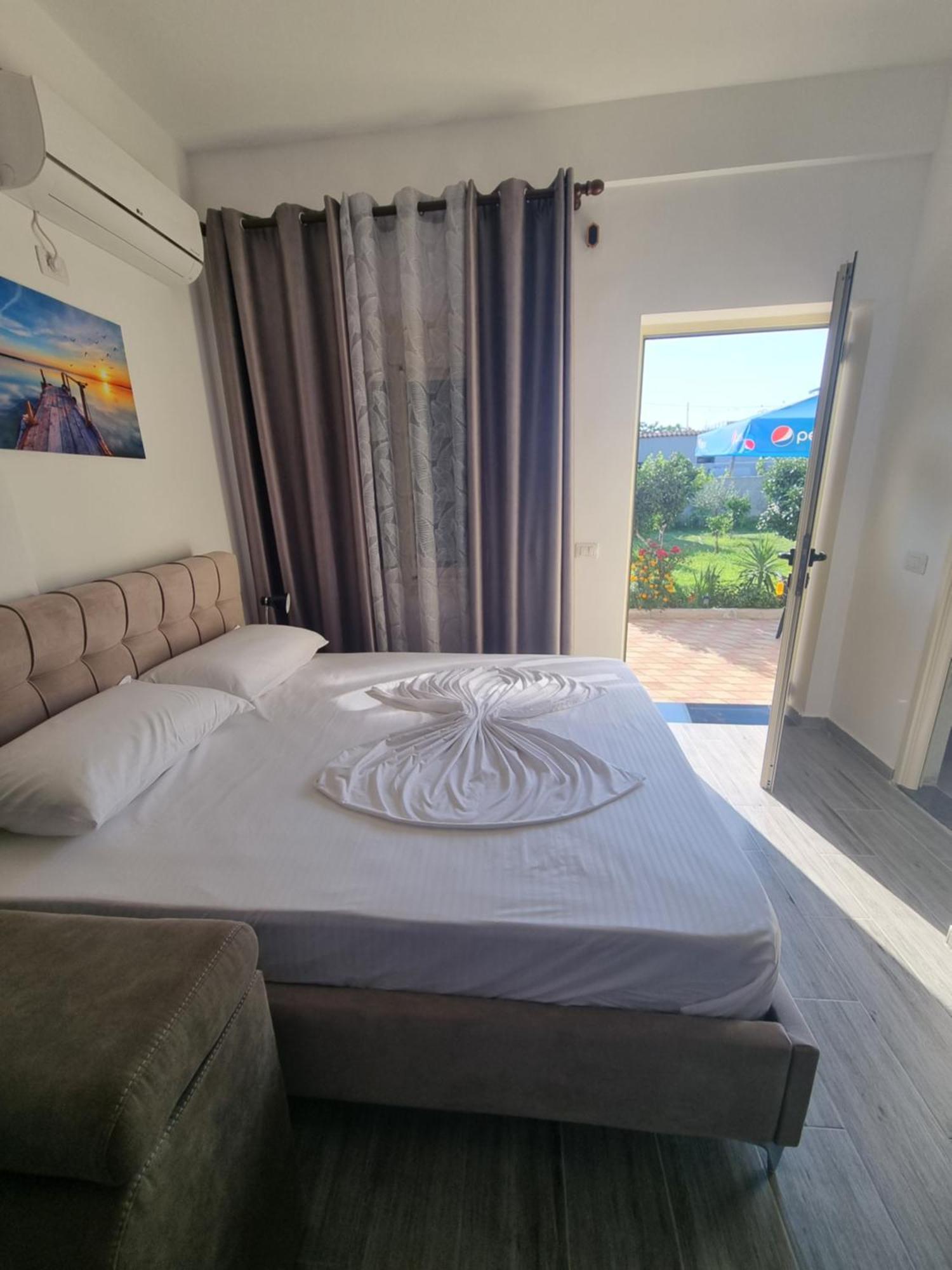 Vila Megi-Rent Room Vlora Kültér fotó