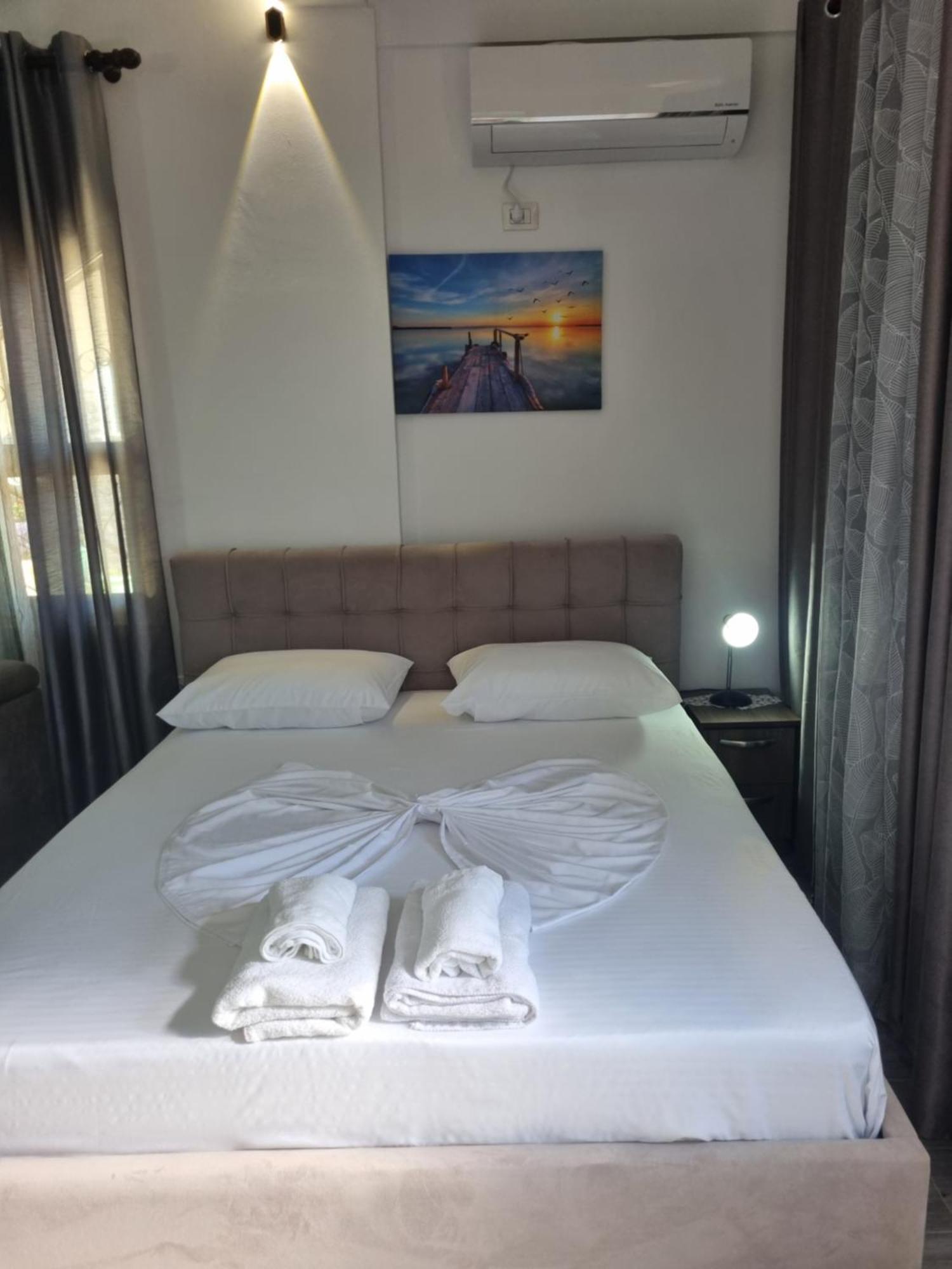 Vila Megi-Rent Room Vlora Kültér fotó